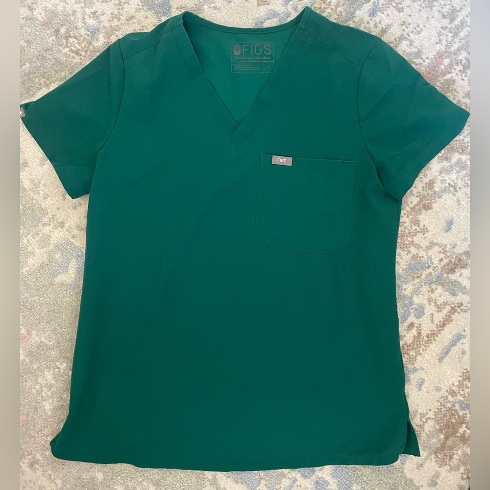 Figs Scrub Top